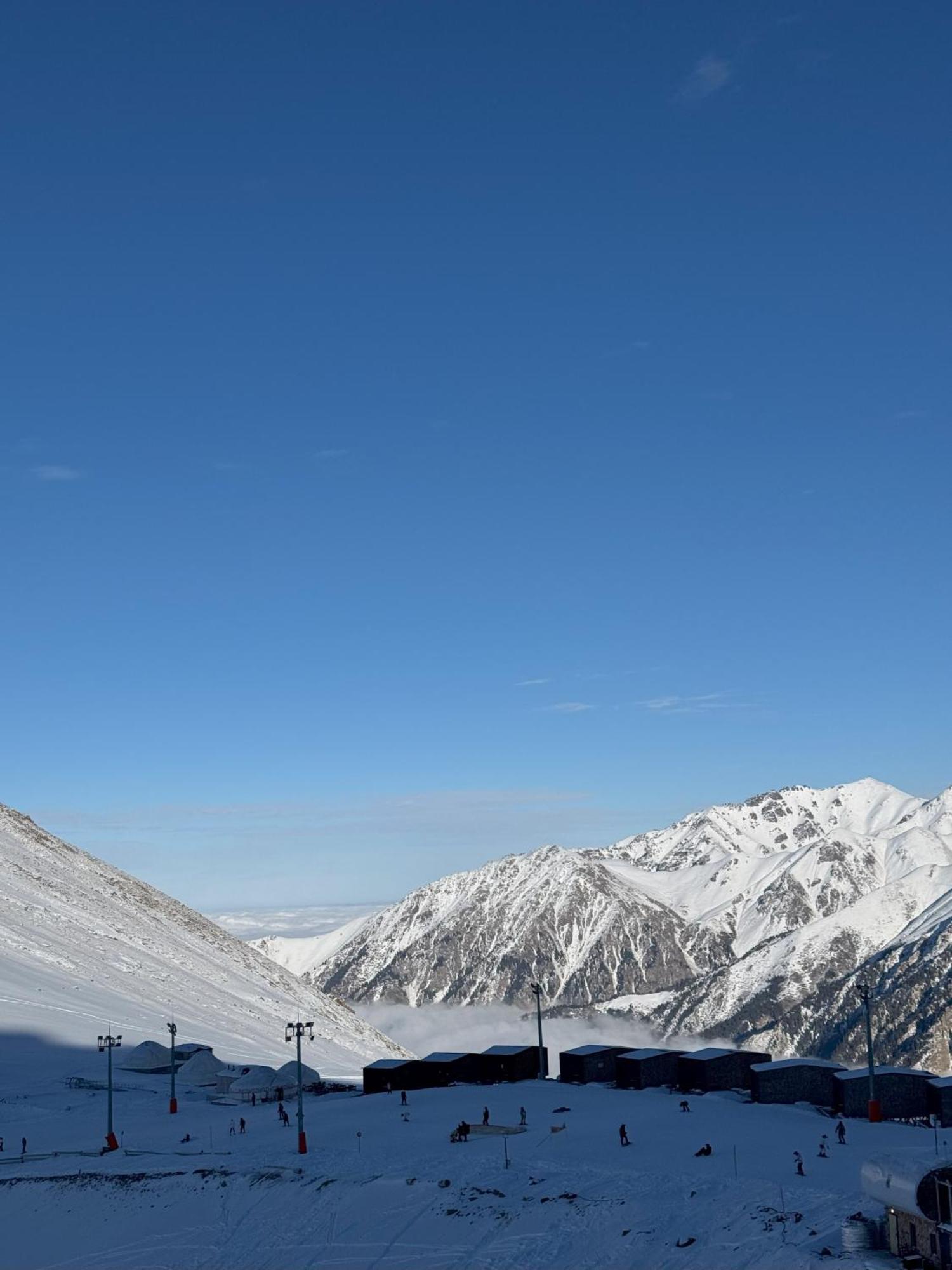 Yurta Base Camp, Shymbulak Mountain Resort Besqaynar Extérieur photo