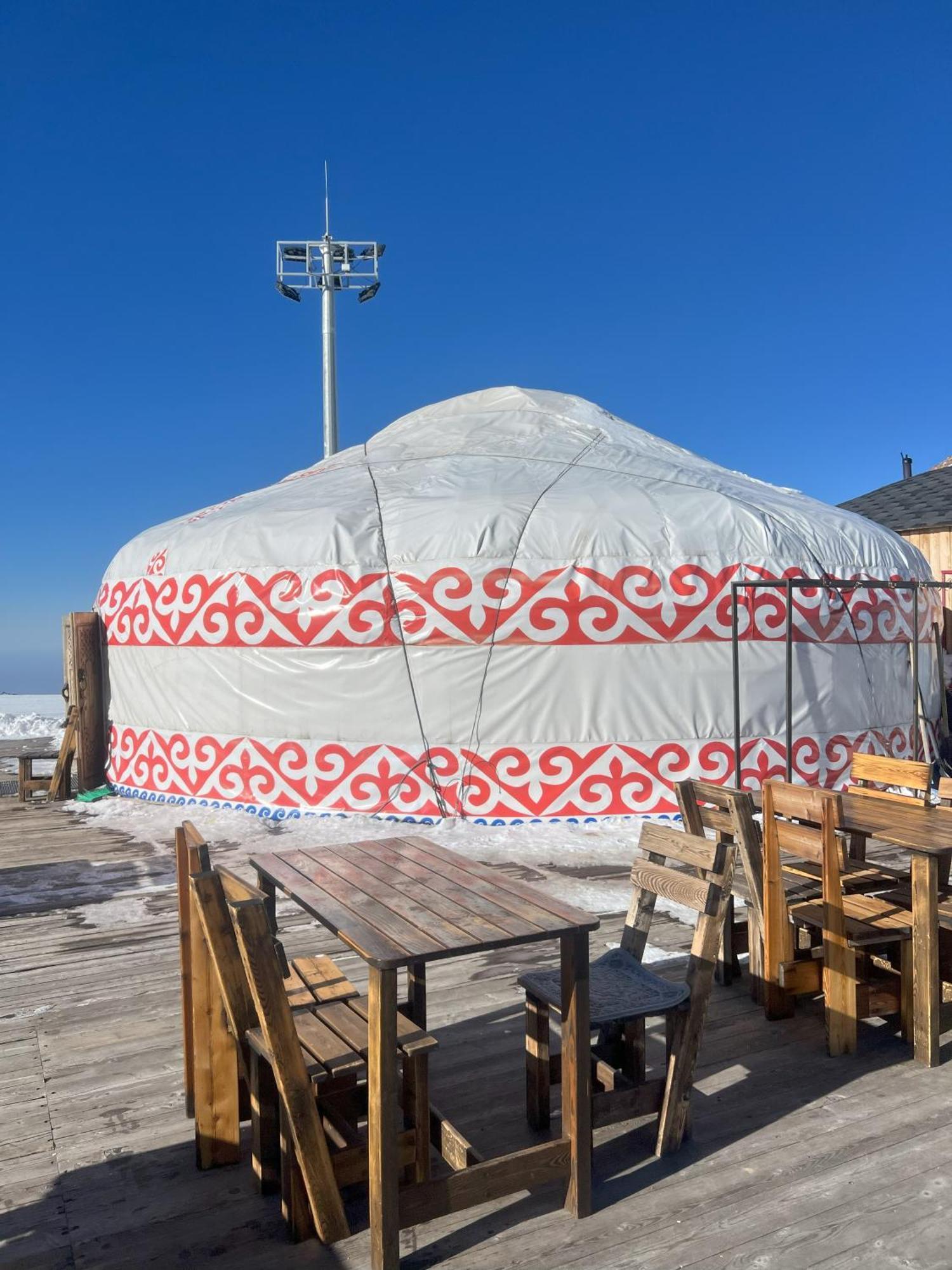 Yurta Base Camp, Shymbulak Mountain Resort Besqaynar Extérieur photo